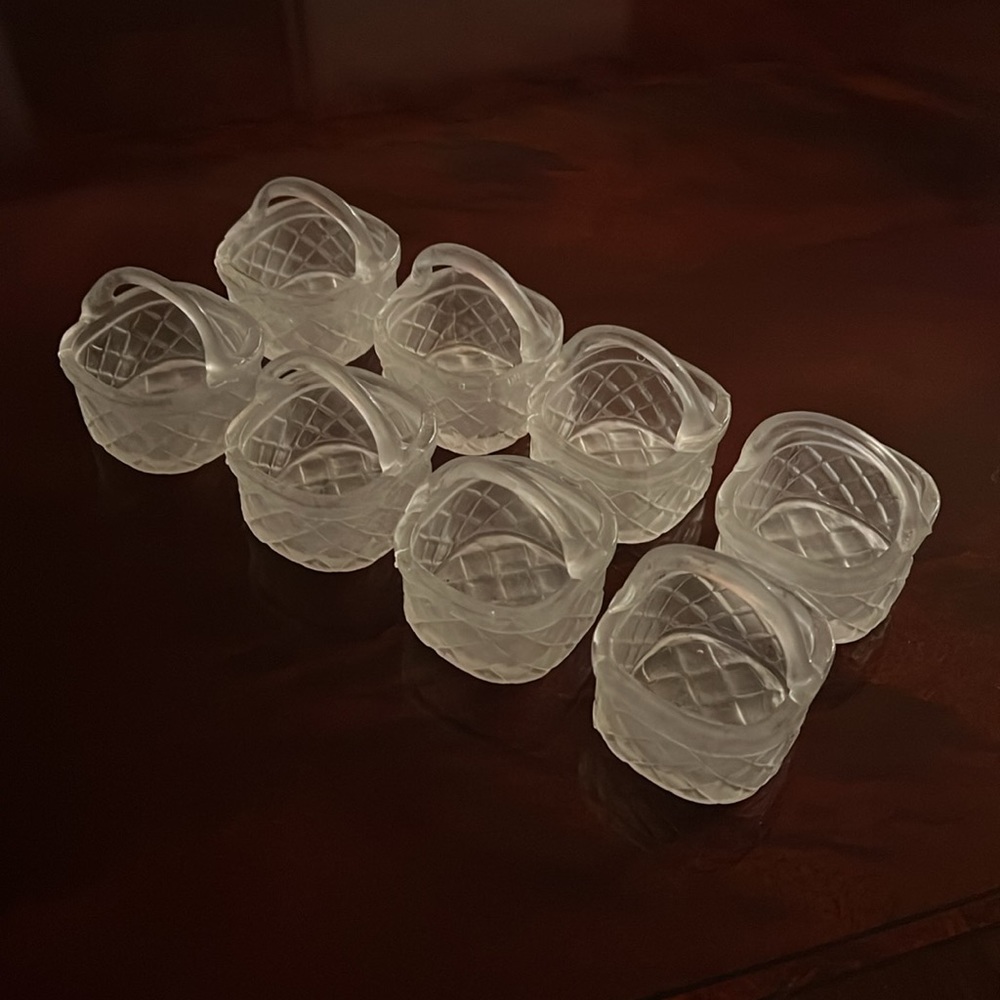 8 Vintage frosted satin glass mini baskets